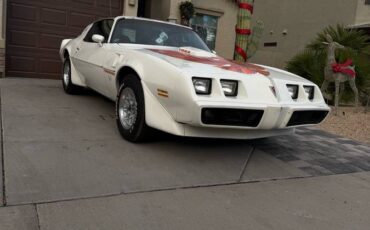 Pontiac-firebird-trans-am-1979-white-3