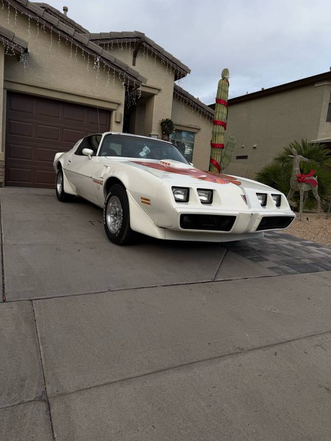 Pontiac-firebird-trans-am-1979-white-3