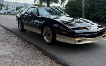Pontiac-firebird-trans-am-1985-black-2