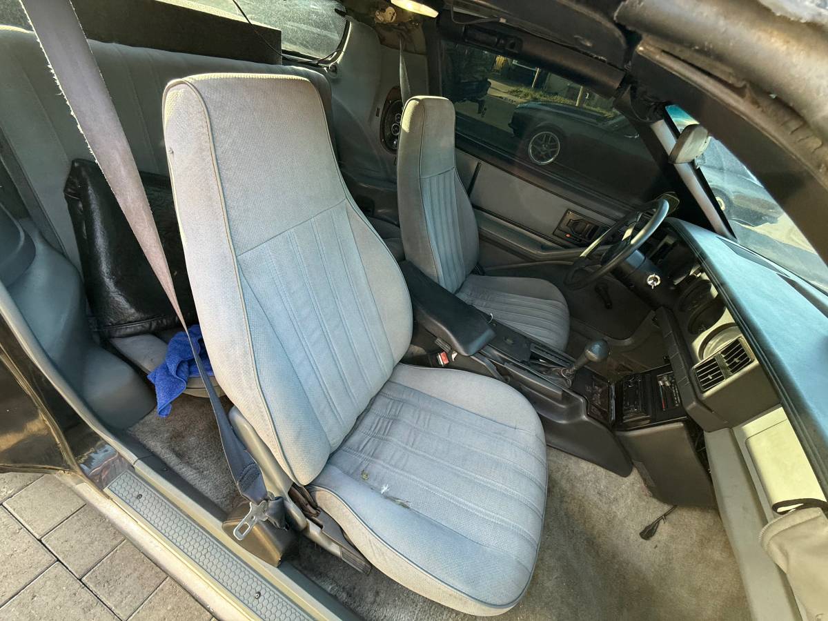 Pontiac-firebird-trans-am-1986-1