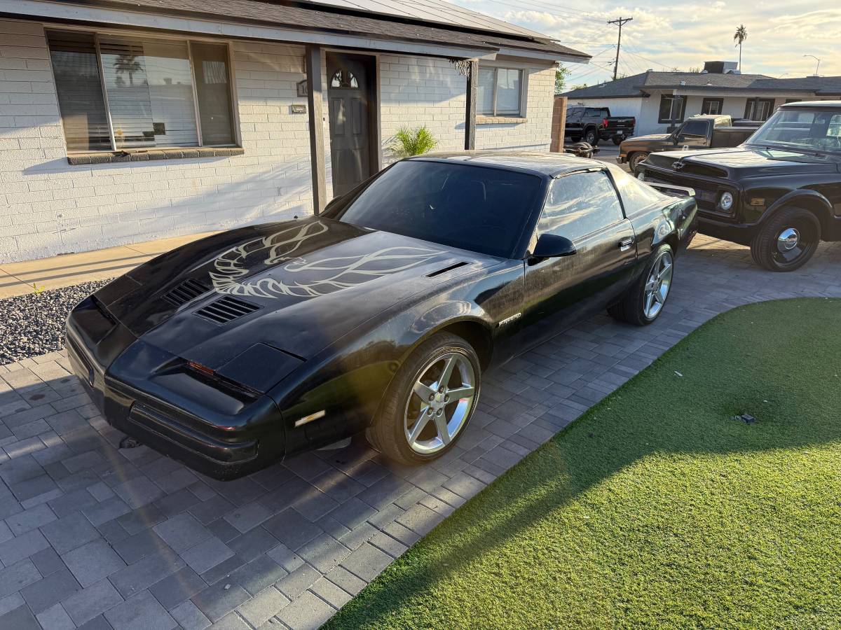Pontiac-firebird-trans-am-1986-3