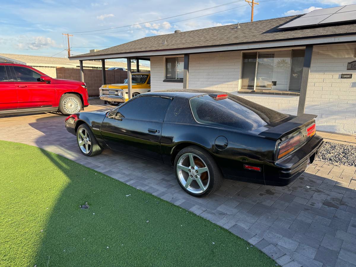 Pontiac-firebird-trans-am-1986-4