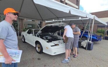 Pontiac-firebird-trans-am-gta-1987-white-21