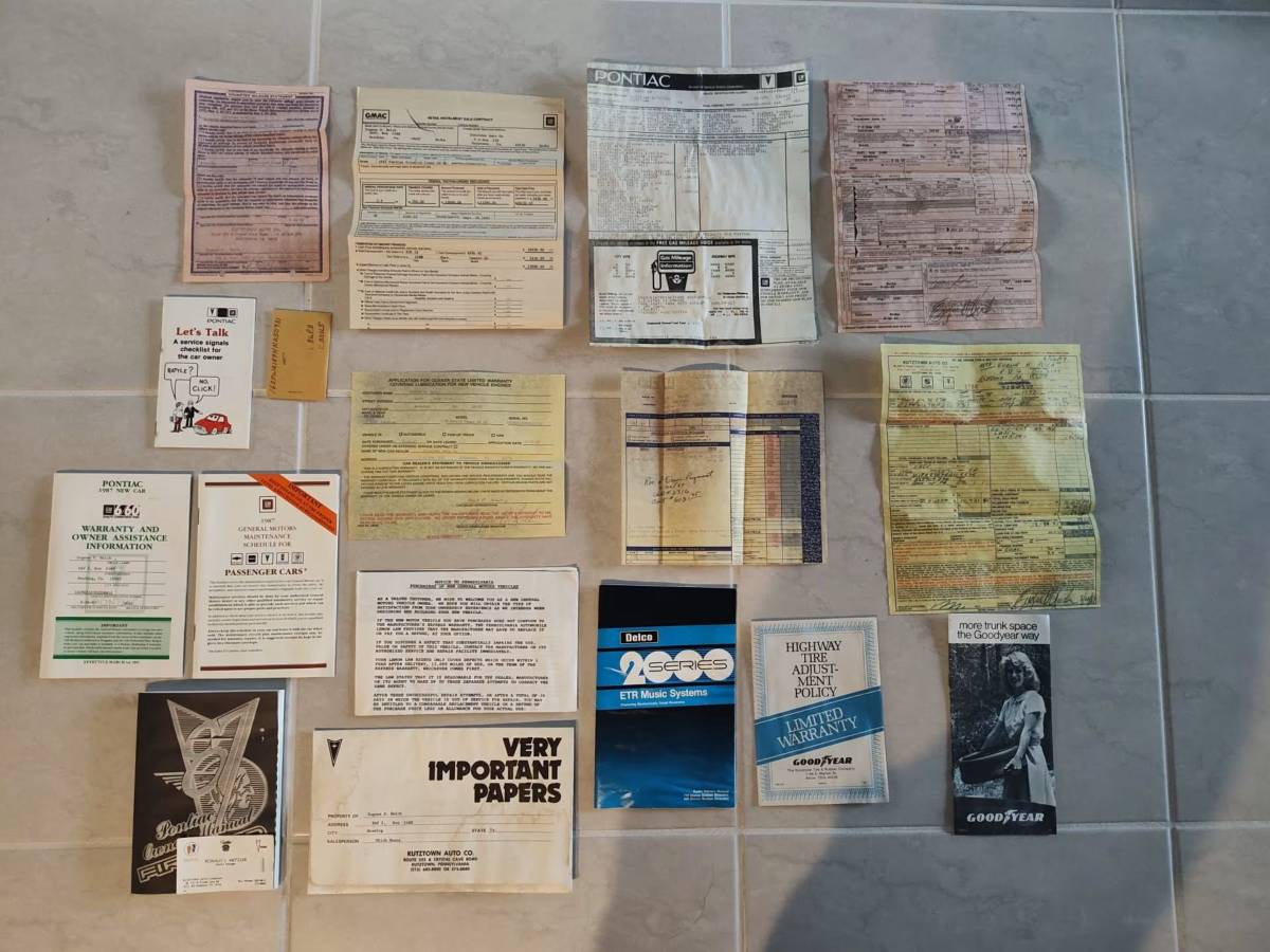 Pontiac-firebird-trans-am-gta-1987-white-8