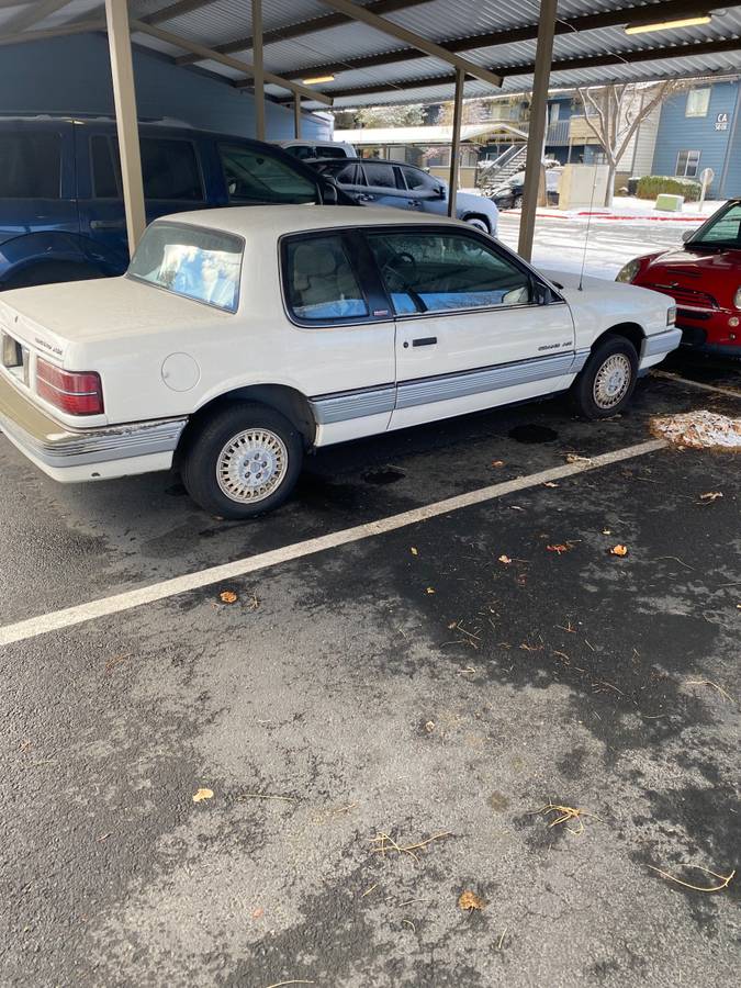 Pontiac-grand-am-1986-white-1