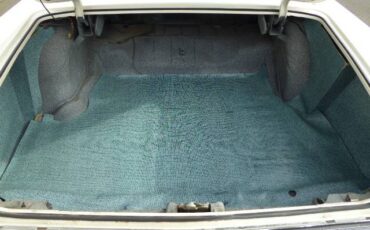 Pontiac-grand-prix-1964-white-12