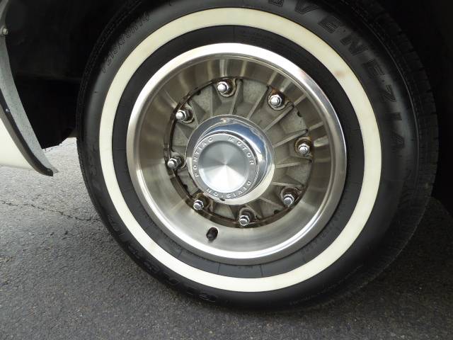 Pontiac-grand-prix-1964-white-29