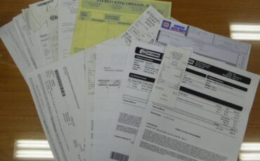 Pontiac-grand-prix-1964-white-46