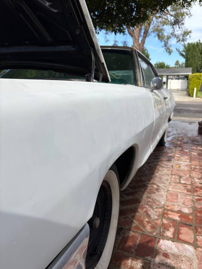 Pontiac-grand-prix-1965-white-1