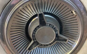 Pontiac-grand-prix-1965-white-19