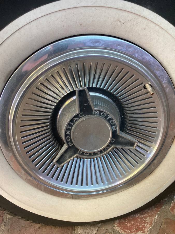 Pontiac-grand-prix-1965-white-19