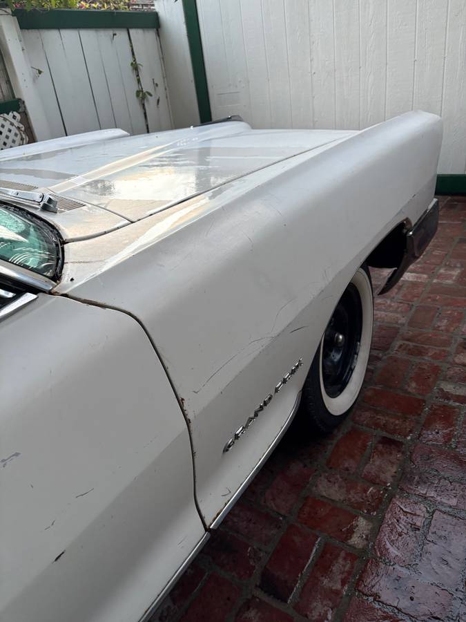 Pontiac-grand-prix-1965-white-4