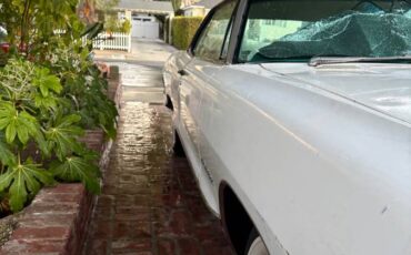 Pontiac-grand-prix-1965-white-9