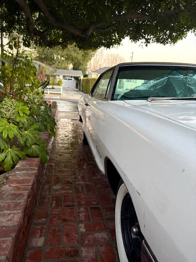 Pontiac-grand-prix-1965-white-9