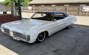Pontiac-grand-prix-1967-white