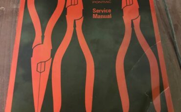 Pontiac-grand-prix-1967-white-4