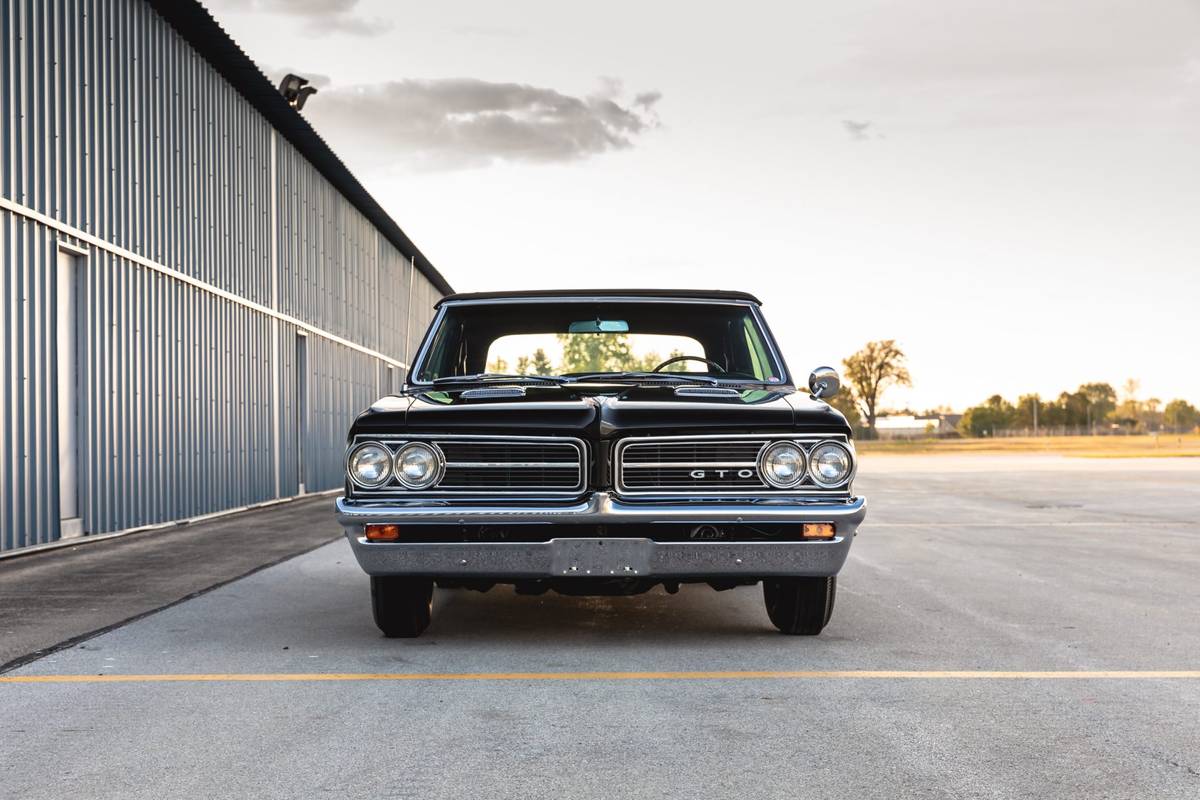 Pontiac-gto-1964-black-1