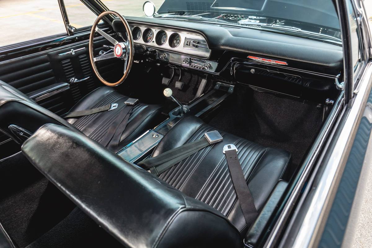 Pontiac-gto-1964-black-4