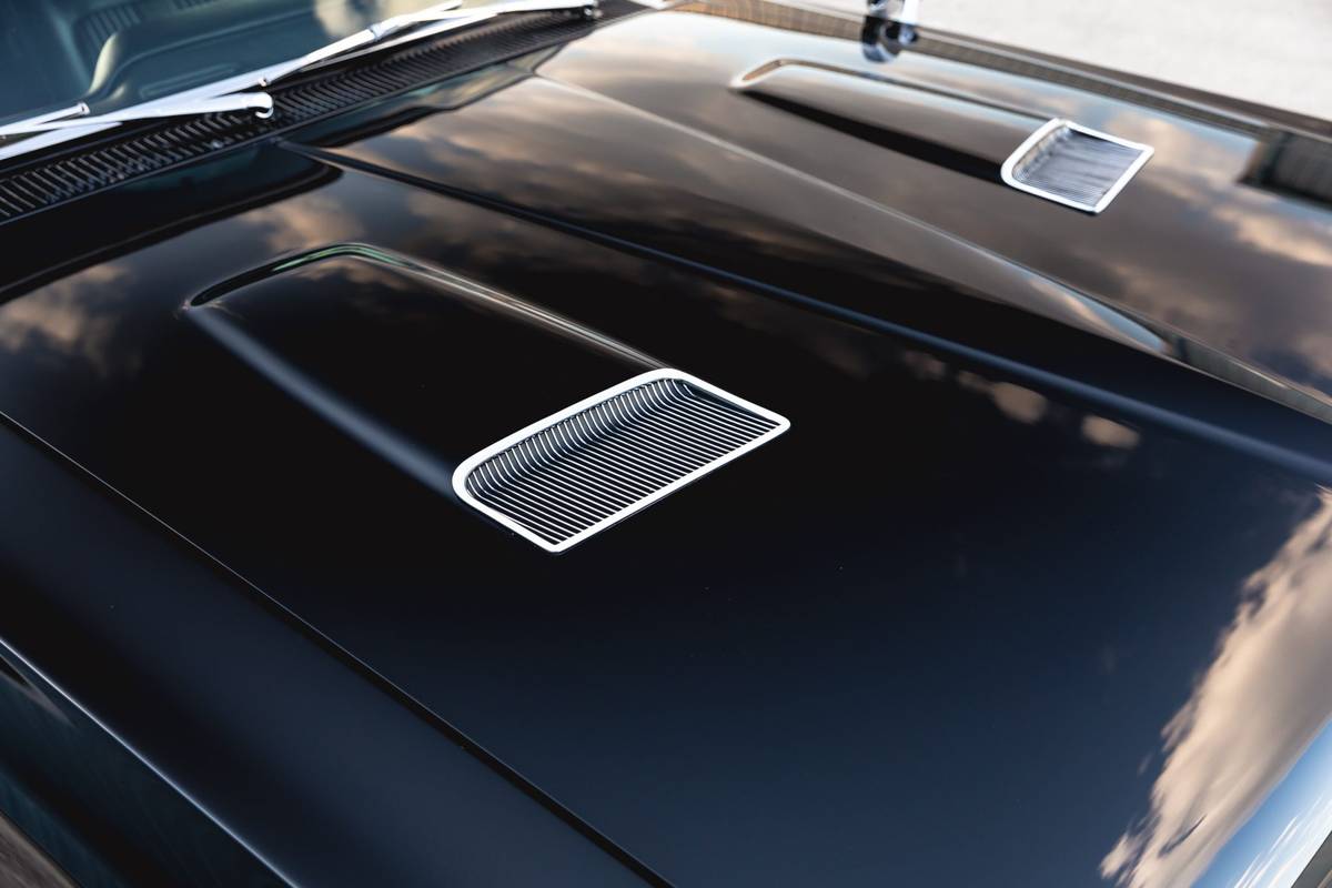 Pontiac-gto-1964-black-5