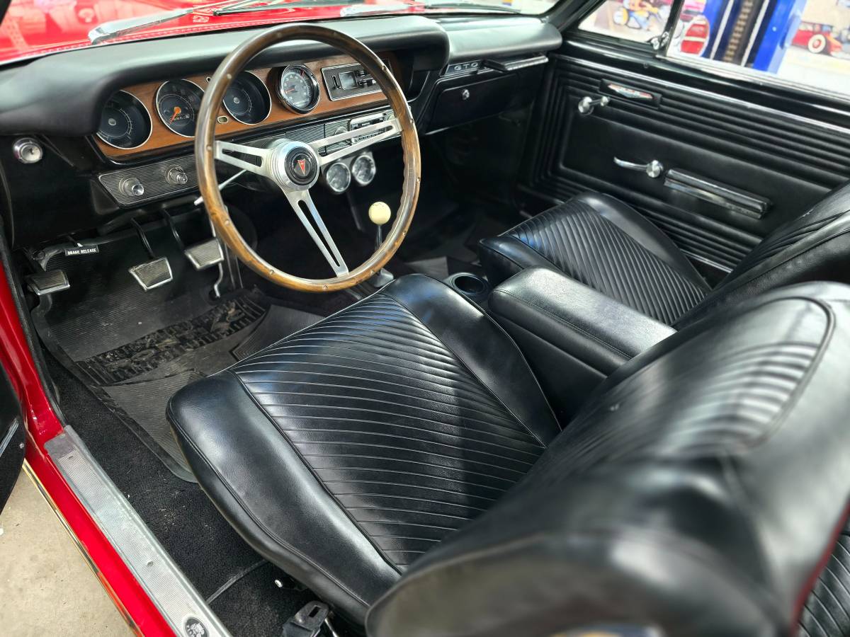 Pontiac-gto-1965-17
