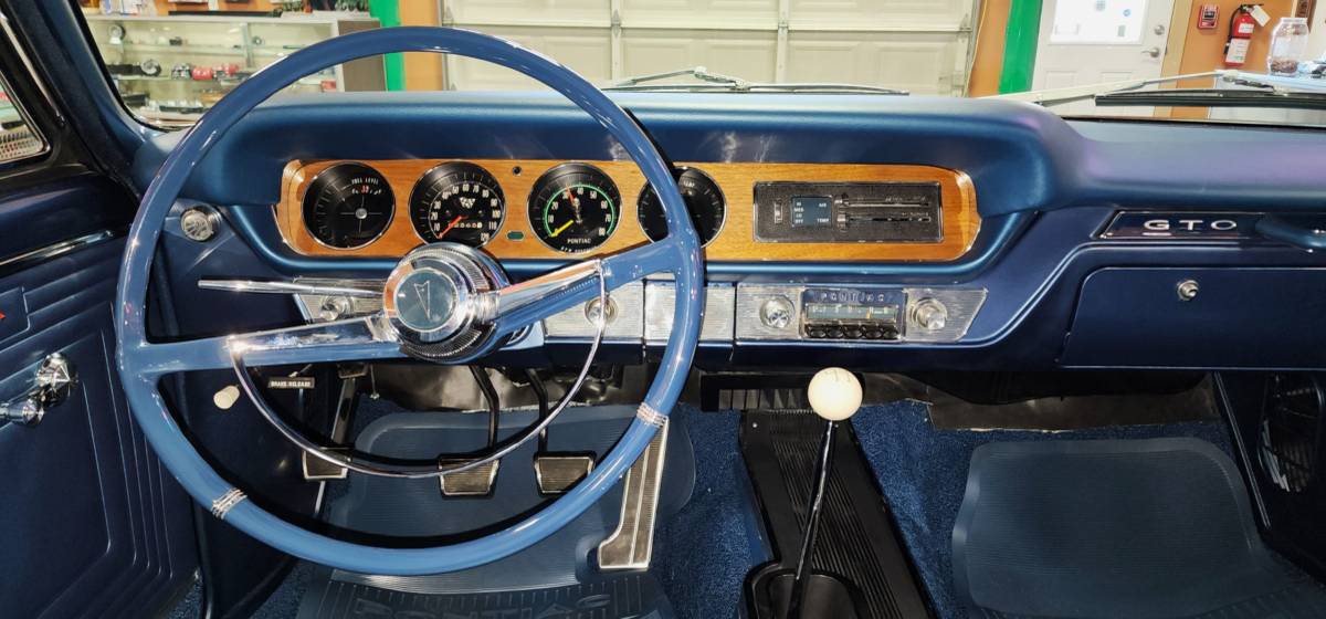 Pontiac-gto-1965-blue-11