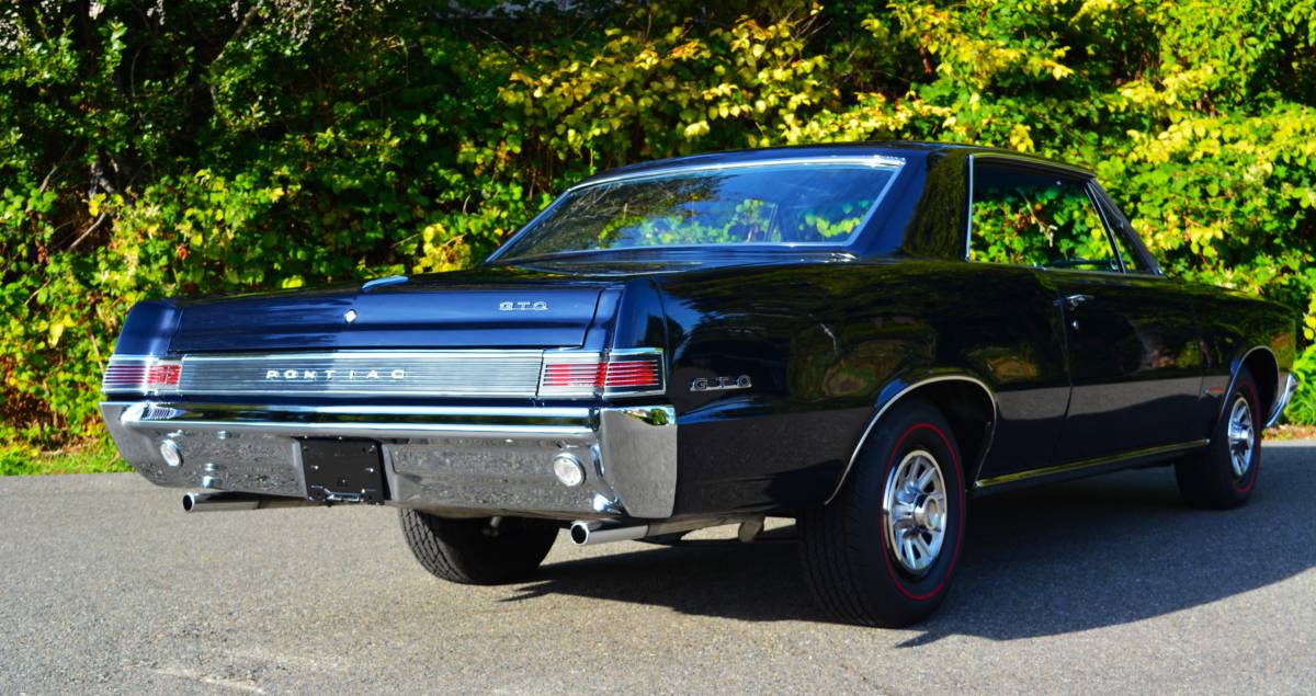 Pontiac-gto-1965-blue-34
