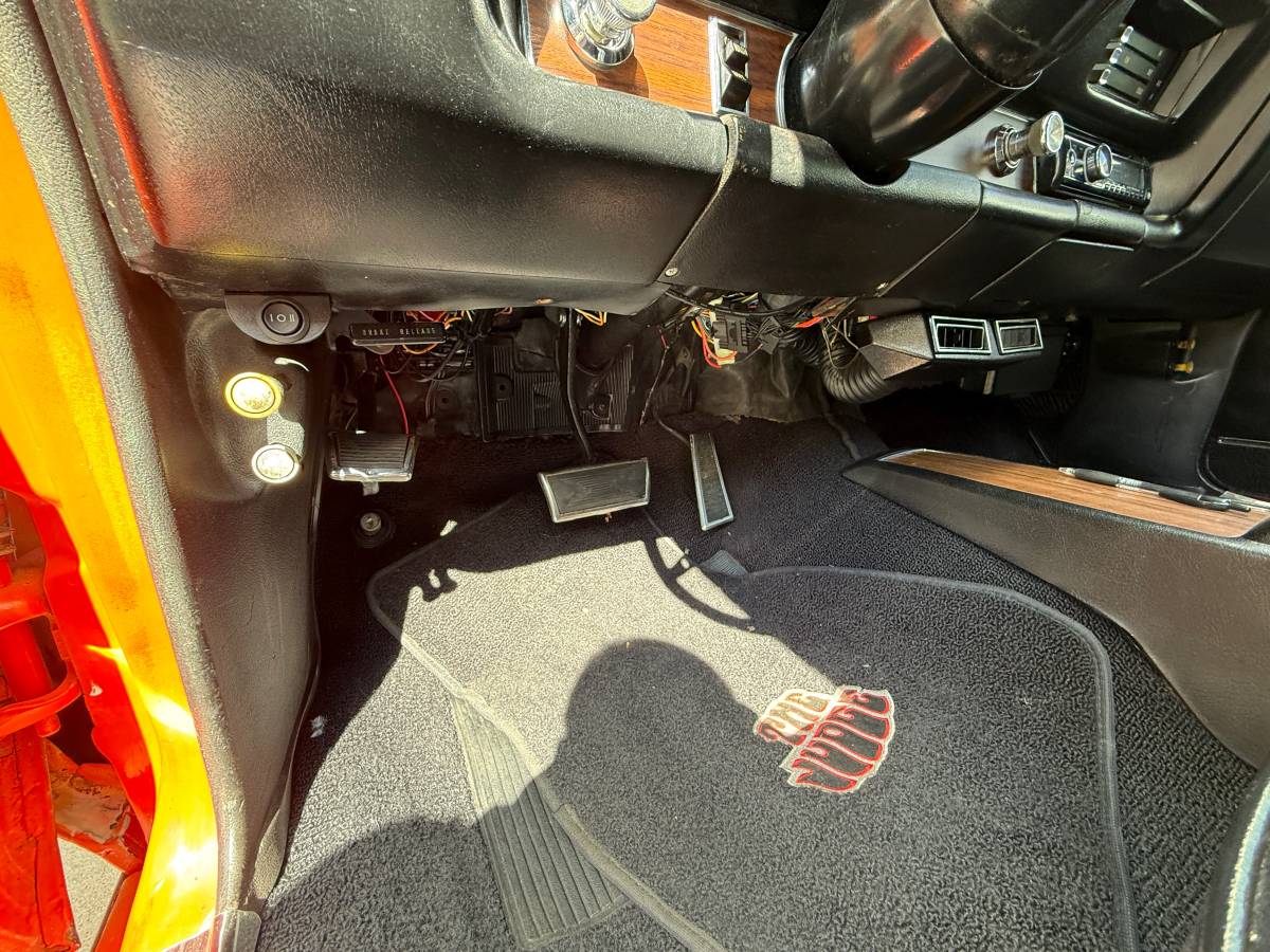 Pontiac-gto-1969-orange-14