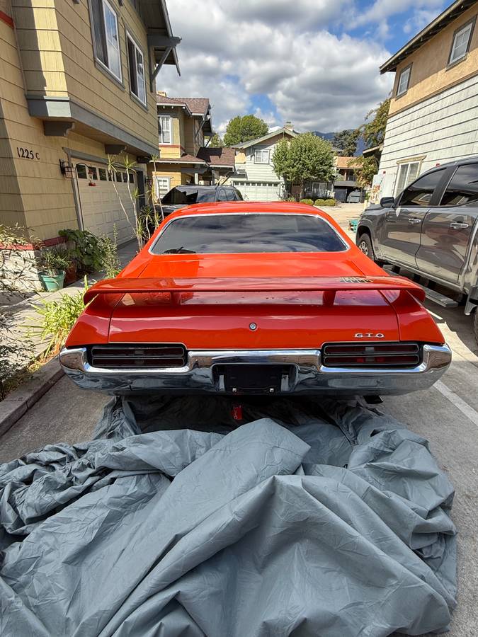 Pontiac-gto-1969-orange-3