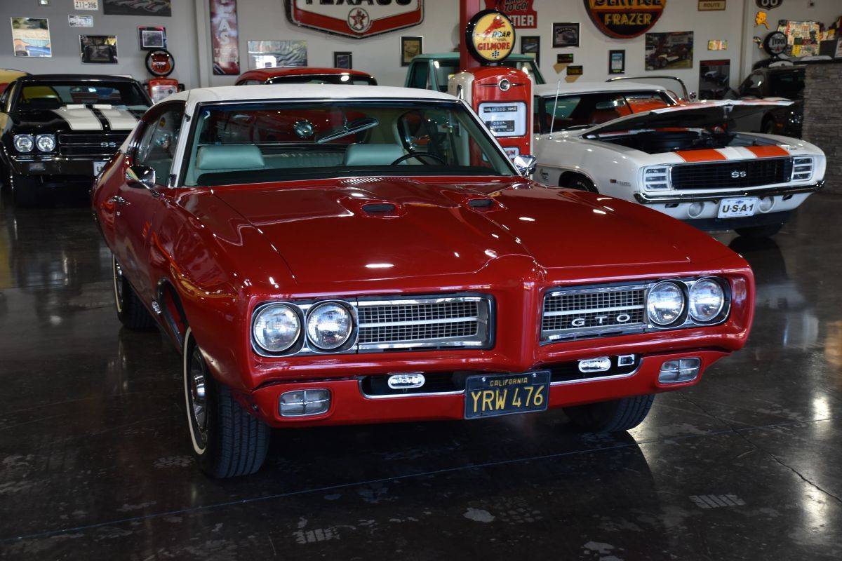 Pontiac-gto-1969-red-10