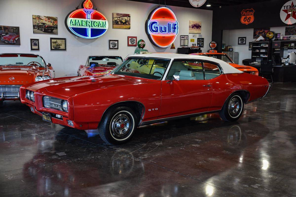 Pontiac-gto-1969-red-2