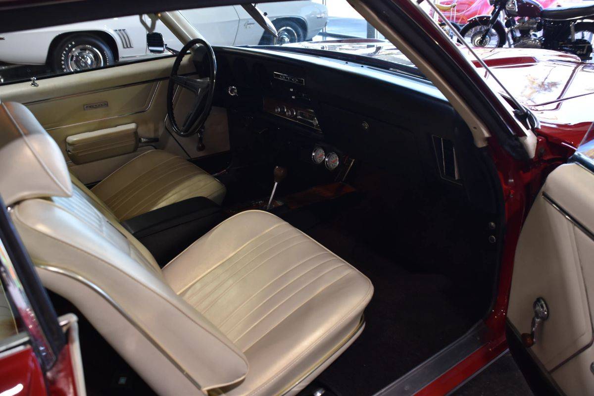 Pontiac-gto-1969-red-21