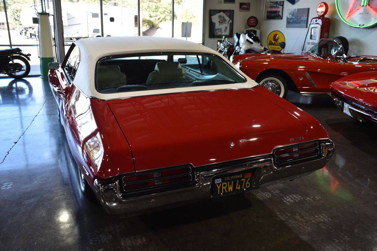 Pontiac-gto-1969-red-4