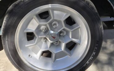 Pontiac-gto-1972-green-5