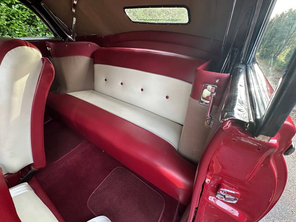 Pontiac-silver-streak-1948-red-15