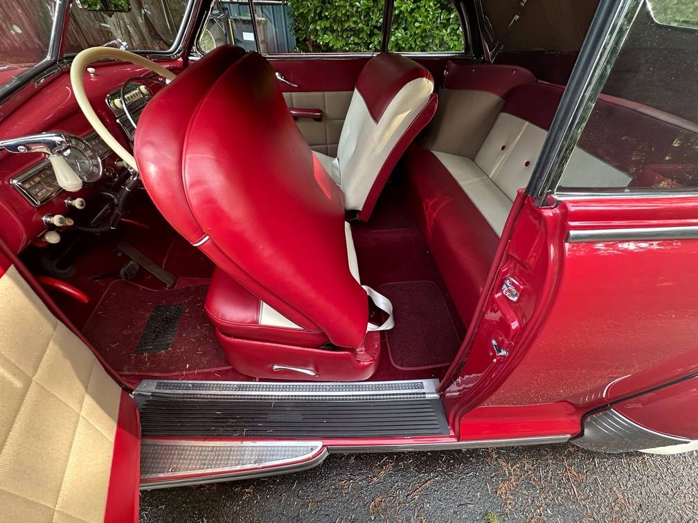 Pontiac-silver-streak-1948-red-16