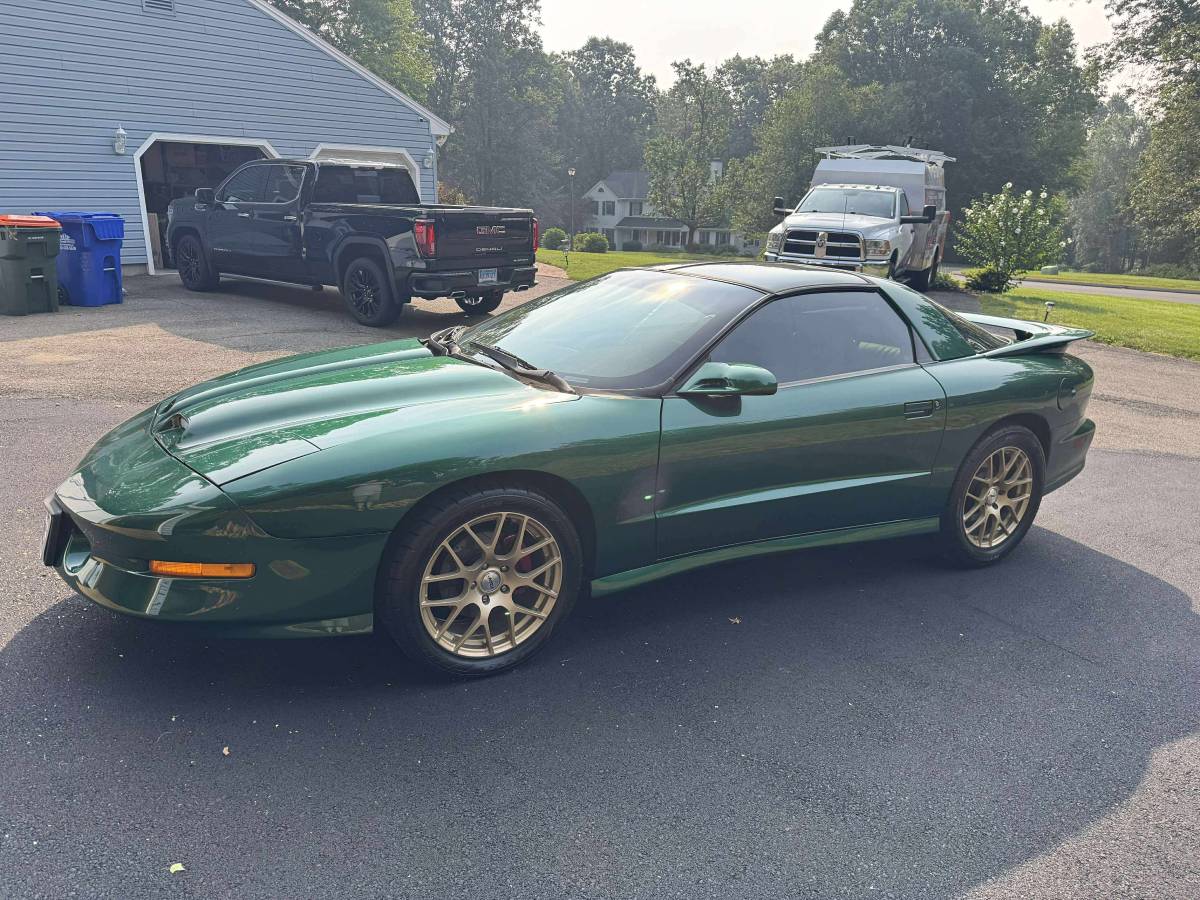 Pontiac-trans-am-1993-green-1