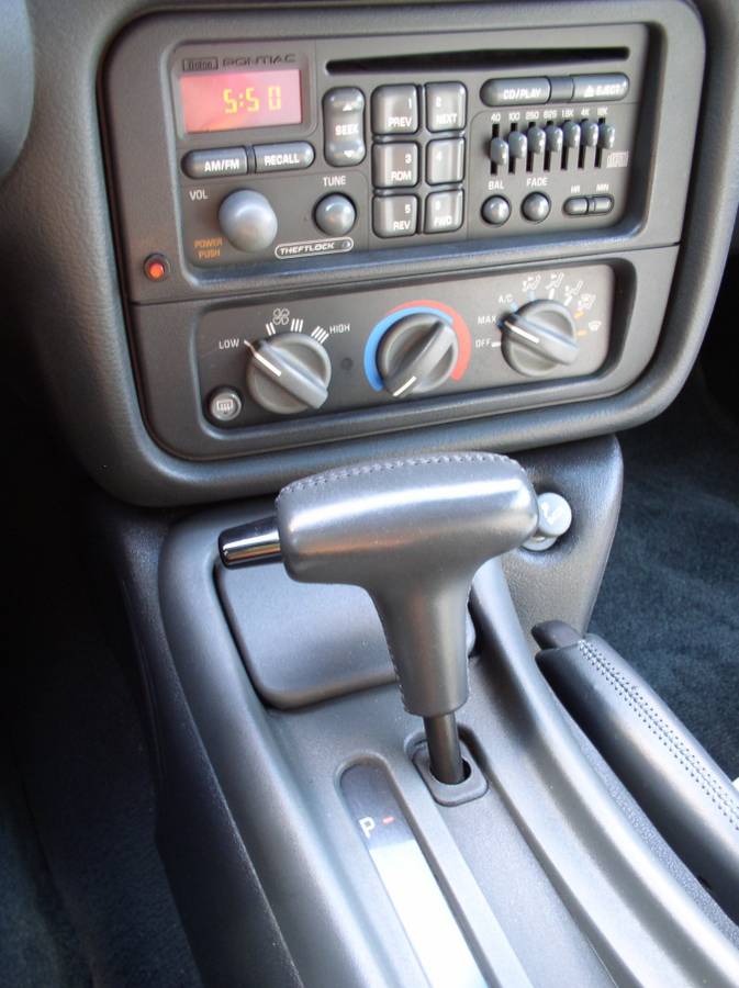 Pontiac-trans-am-1994-white-7