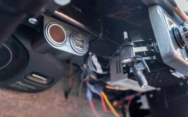 Porsche-356-replica-1957-Seal-Gray-Brown-Diamond-Stitch-10