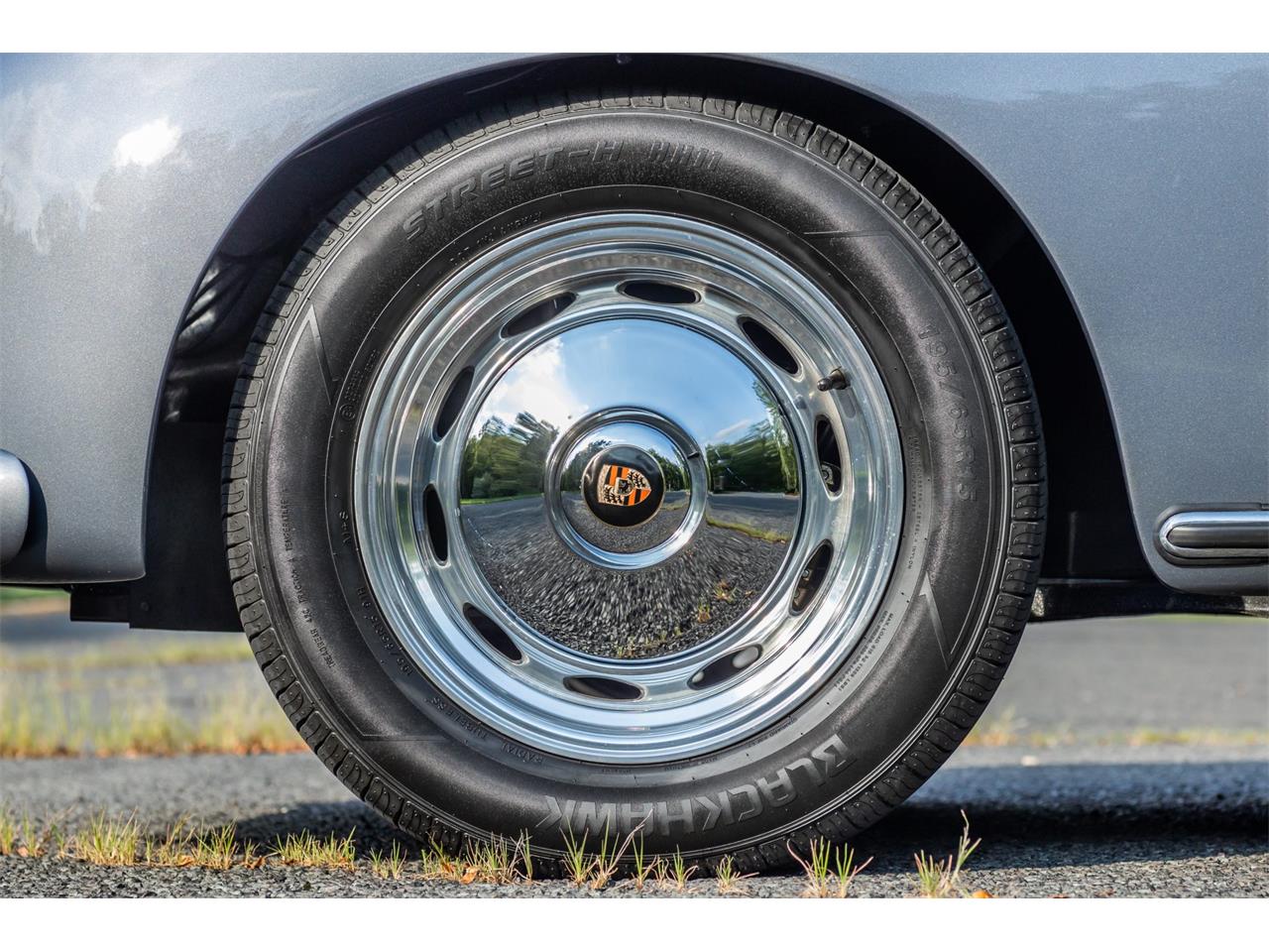 Porsche-356-replica-1957-Seal-Gray-Brown-Diamond-Stitch-15