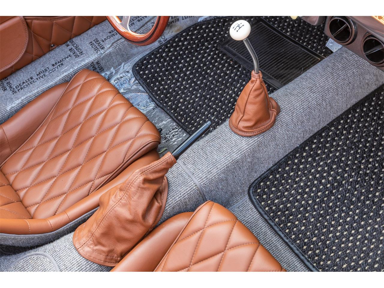 Porsche-356-replica-1957-Seal-Gray-Brown-Diamond-Stitch-18