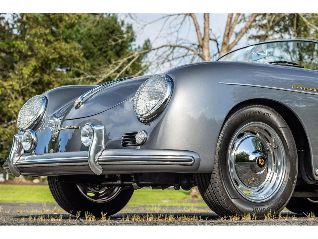 Porsche-356-replica-1957-Seal-Gray-Brown-Diamond-Stitch-20
