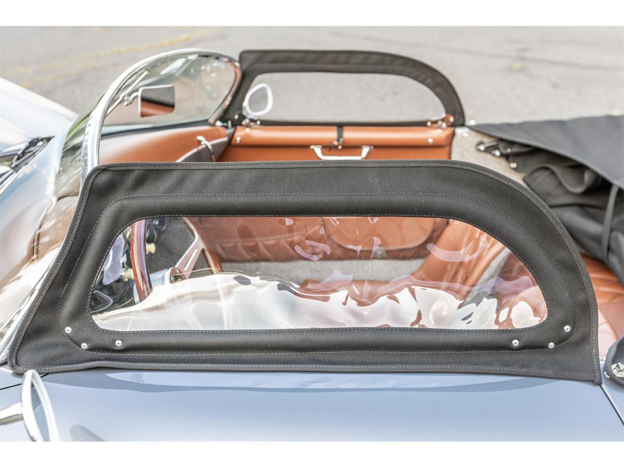 Porsche-356-replica-1957-Seal-Gray-Brown-Diamond-Stitch-23