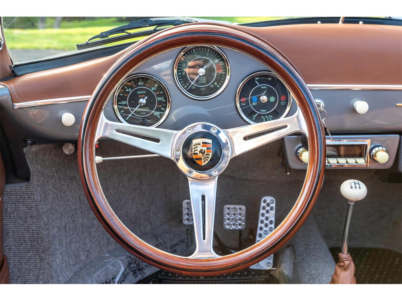 Porsche-356-replica-1957-Seal-Gray-Brown-Diamond-Stitch-29
