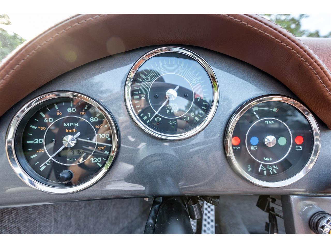 Porsche-356-replica-1957-Seal-Gray-Brown-Diamond-Stitch-30