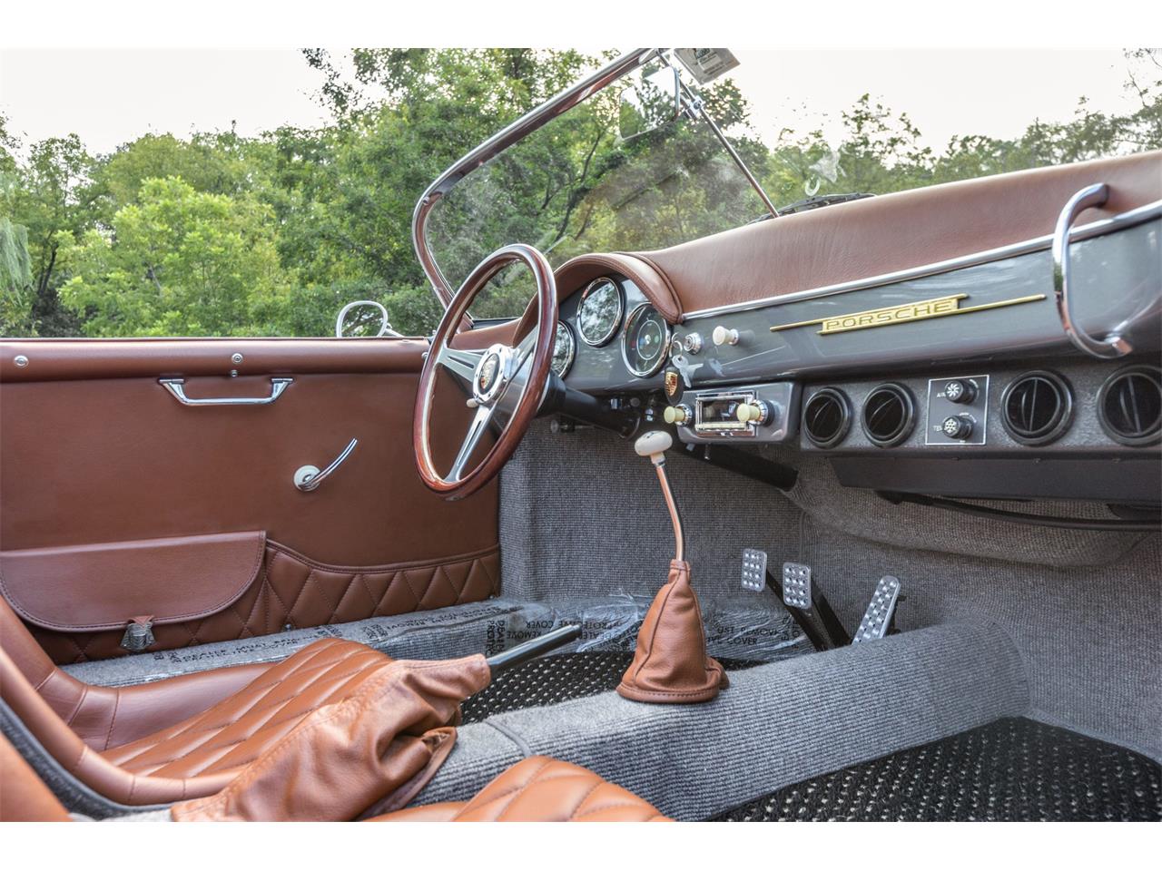 Porsche-356-replica-1957-Seal-Gray-Brown-Diamond-Stitch-31