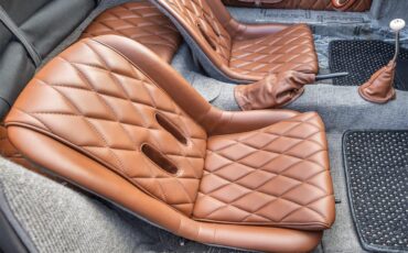 Porsche-356-replica-1957-Seal-Gray-Brown-Diamond-Stitch-32