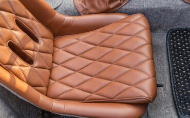 Porsche-356-replica-1957-Seal-Gray-Brown-Diamond-Stitch-33