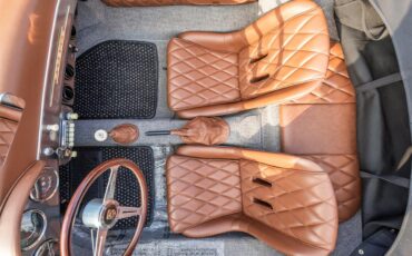 Porsche-356-replica-1957-Seal-Gray-Brown-Diamond-Stitch-34