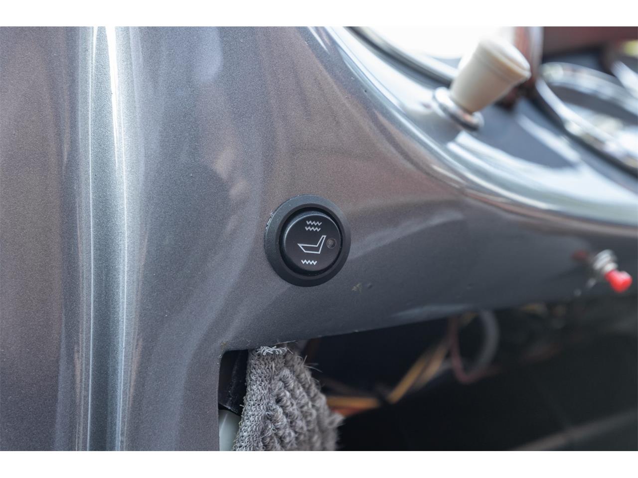 Porsche-356-replica-1957-Seal-Gray-Brown-Diamond-Stitch-37