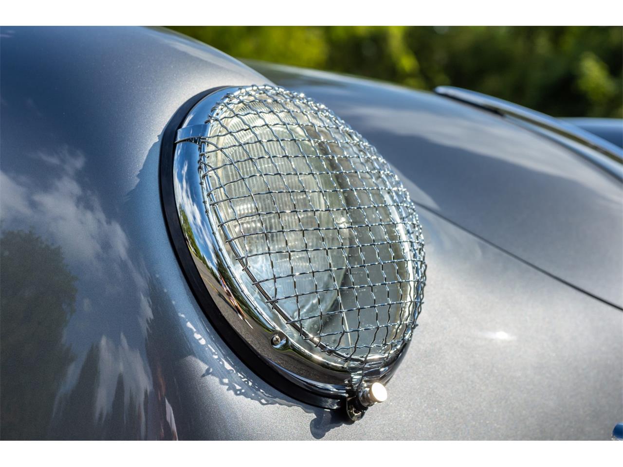 Porsche-356-replica-1957-Seal-Gray-Brown-Diamond-Stitch-43